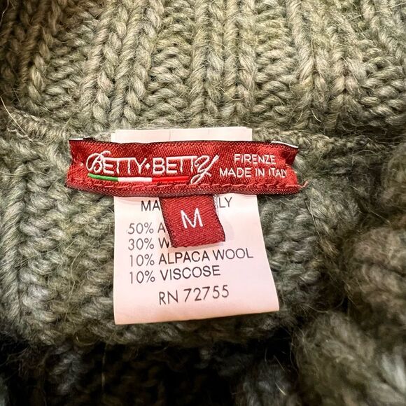 Sage Green Cable Knit Turtleneck Poncho Sweater Tassel Edges M Made in Italy - Picture 7 of 9